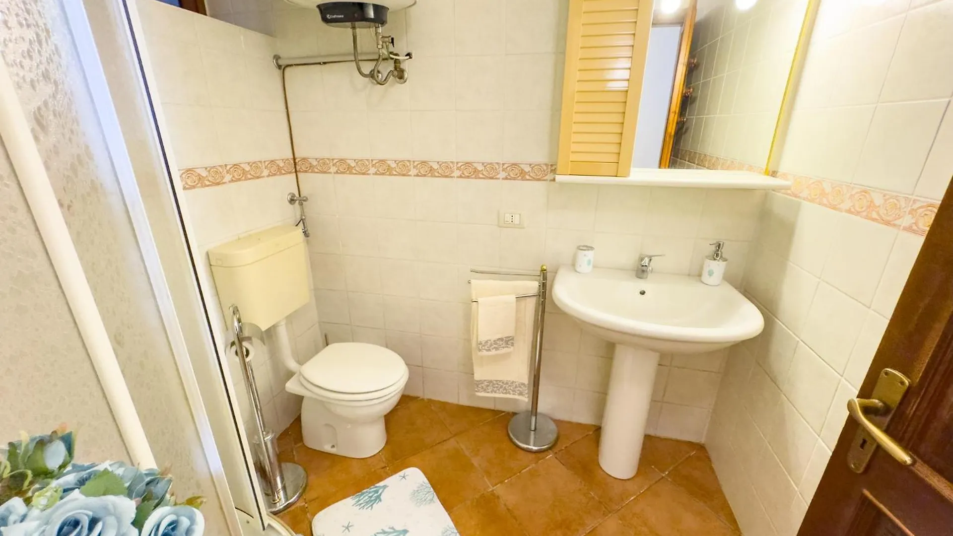 Tatil Evi Casa Sussurro Del Mare, Fronte Mare, Idromassaggio Villa Simius