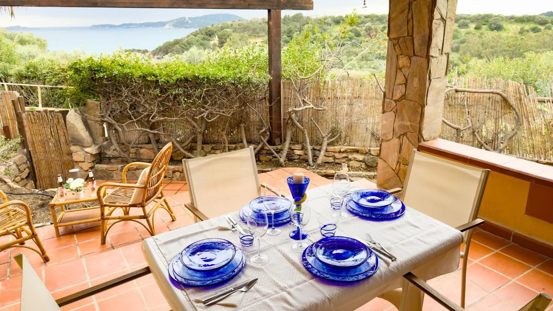 Casa Sussurro Del Mare, Fronte Mare, Idromassaggio Villa Simius Tatil Evi