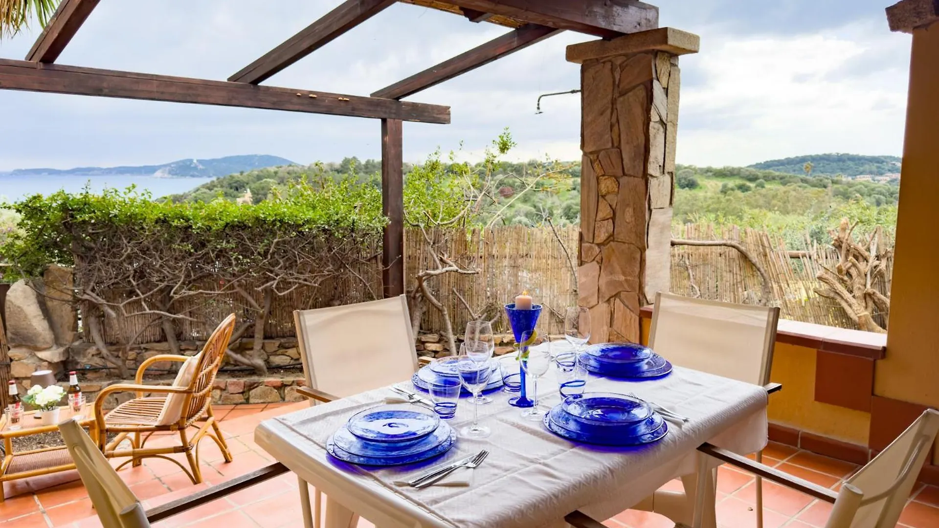 Casa Sussurro Del Mare, Fronte Mare, Idromassaggio Villa Simius